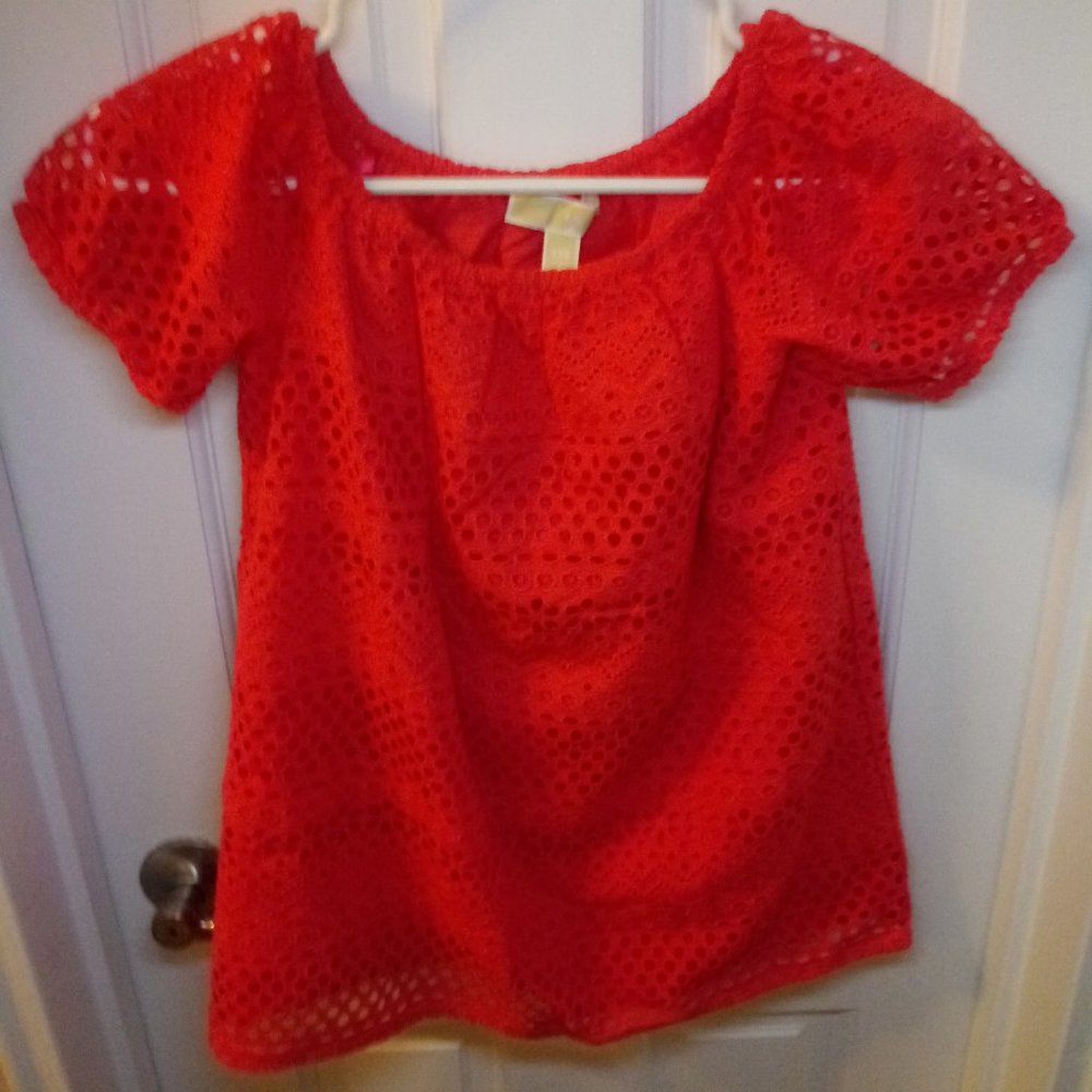 MICHAEL KORS EYELET RED SHORT SLEEVE TOP